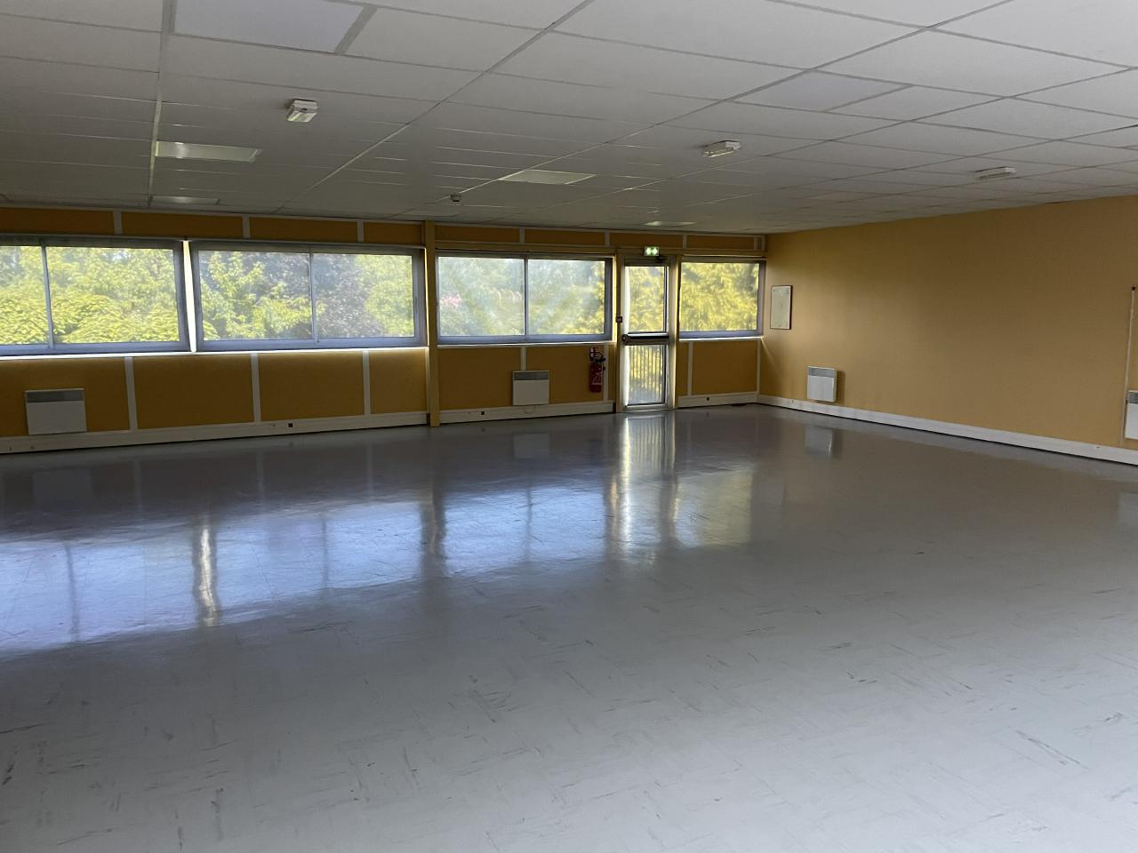 Location entrepôt classe b Vimy Pas-de-Calais OLLOG2204554 23