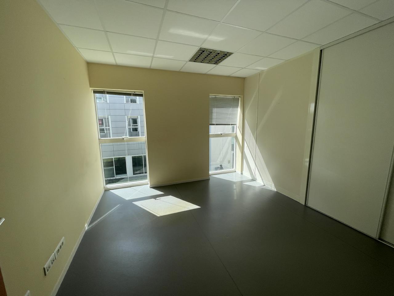 Vente bureau Rennes Ille-et-Vilaine OVBUR2639891 3