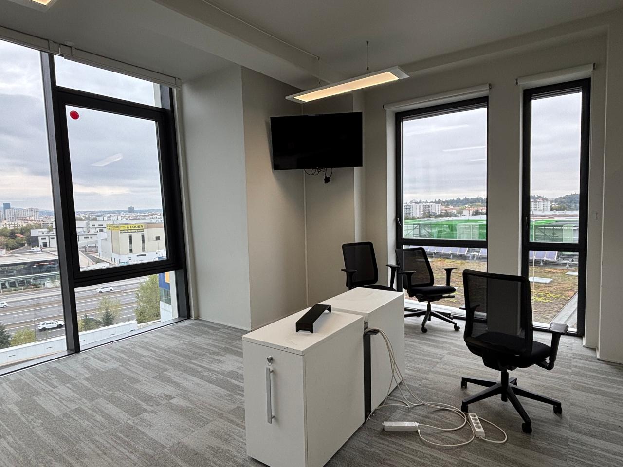 Location bureau Vénissieux Rhône OLBUR2108823 3