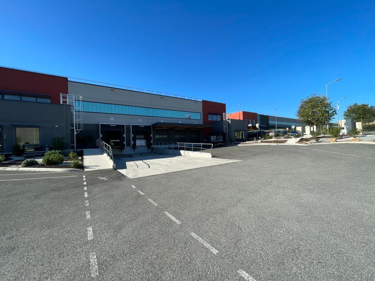 Location local d'activité Les Arcs Var OLACT2534372 5