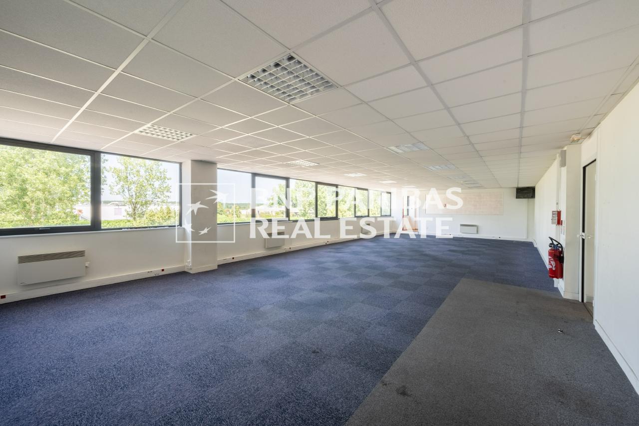 Location local d'activité Élancourt Yvelines OLACT2318123 11