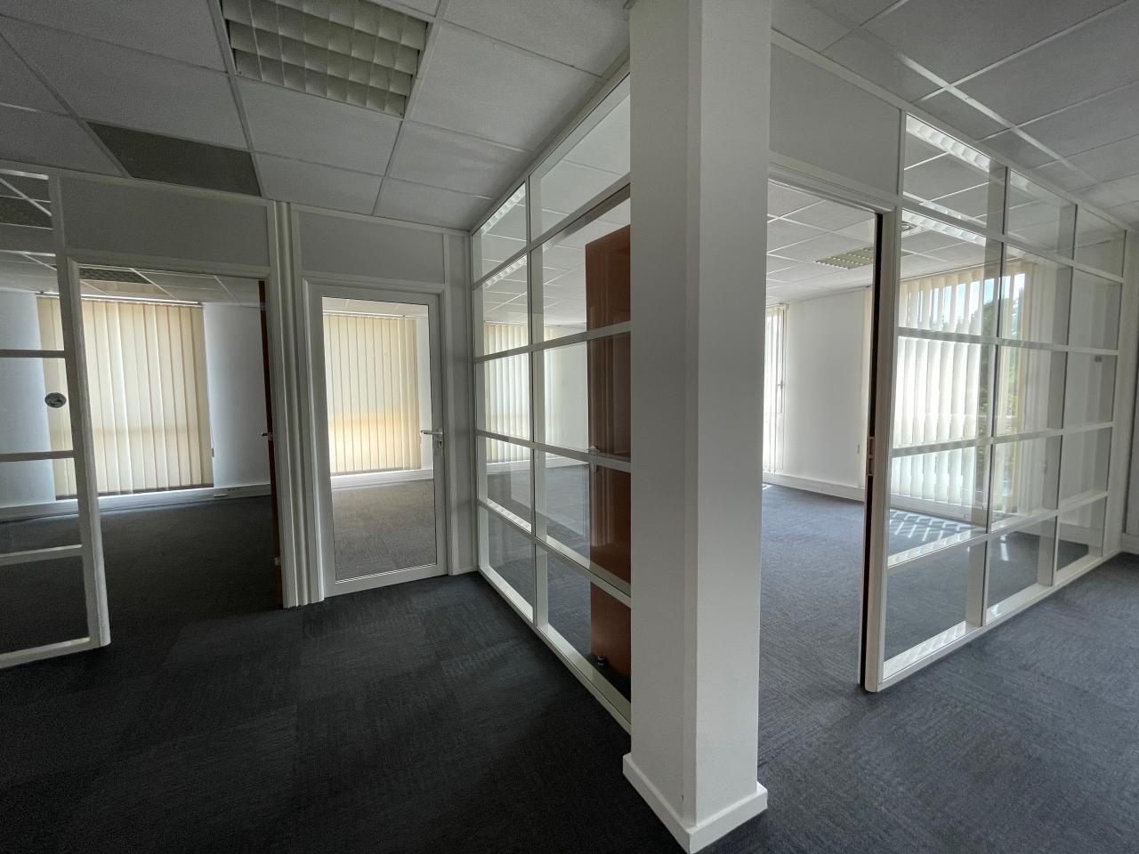 Location bureau Aix-en-Provence Bouches-du-Rhône OLBUR2530639 5