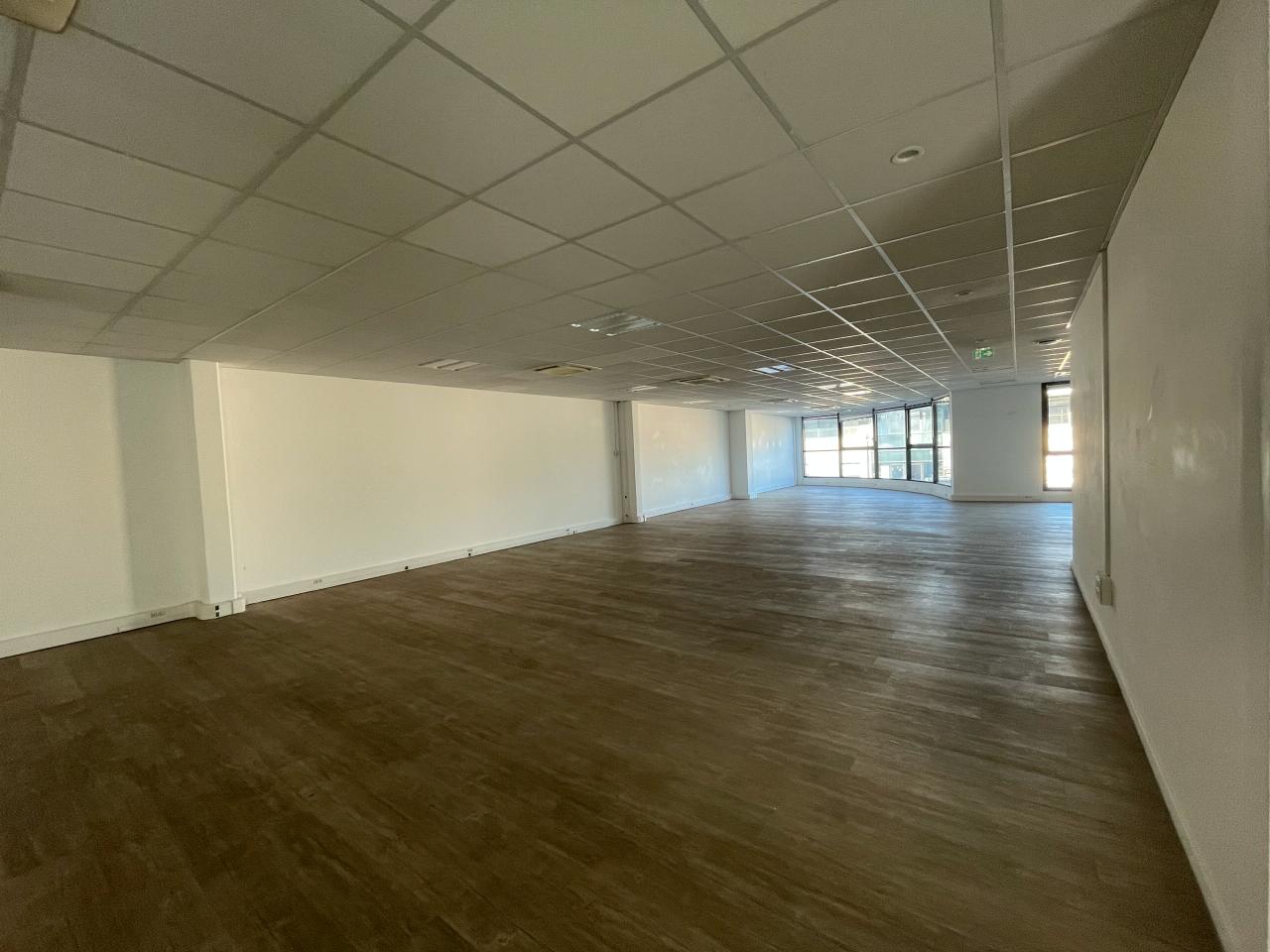 Location bureau Aix-en-Provence Bouches-du-Rhône OLBUR2421612 6