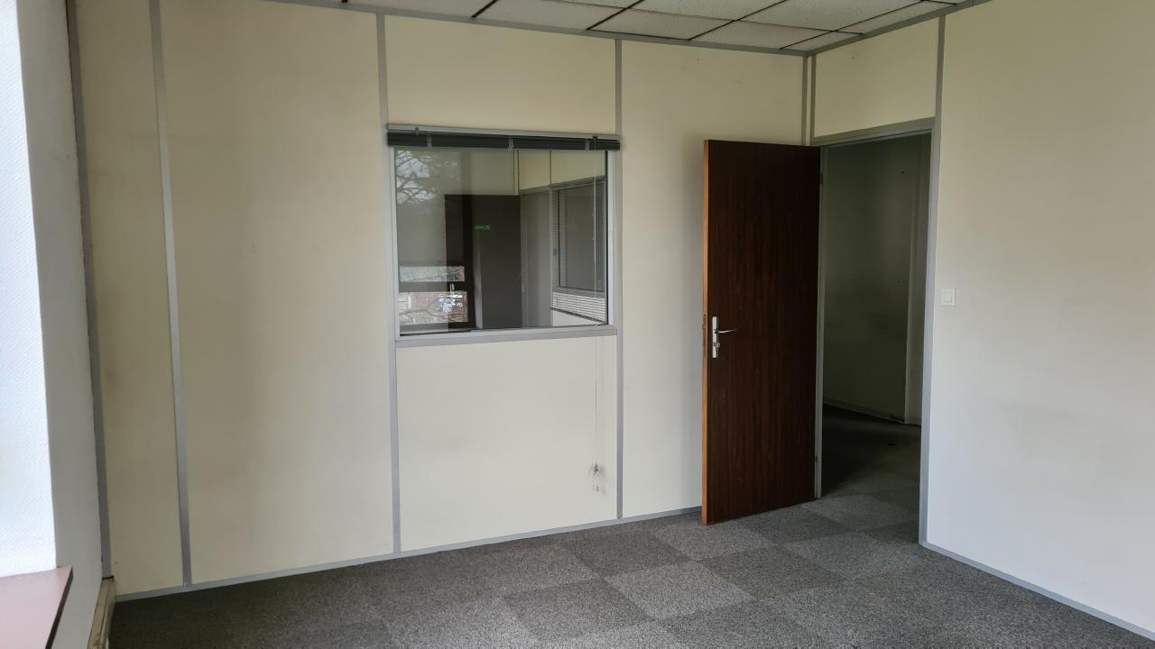 Location bureau Lingolsheim Bas-Rhin OLBUR2111345 9