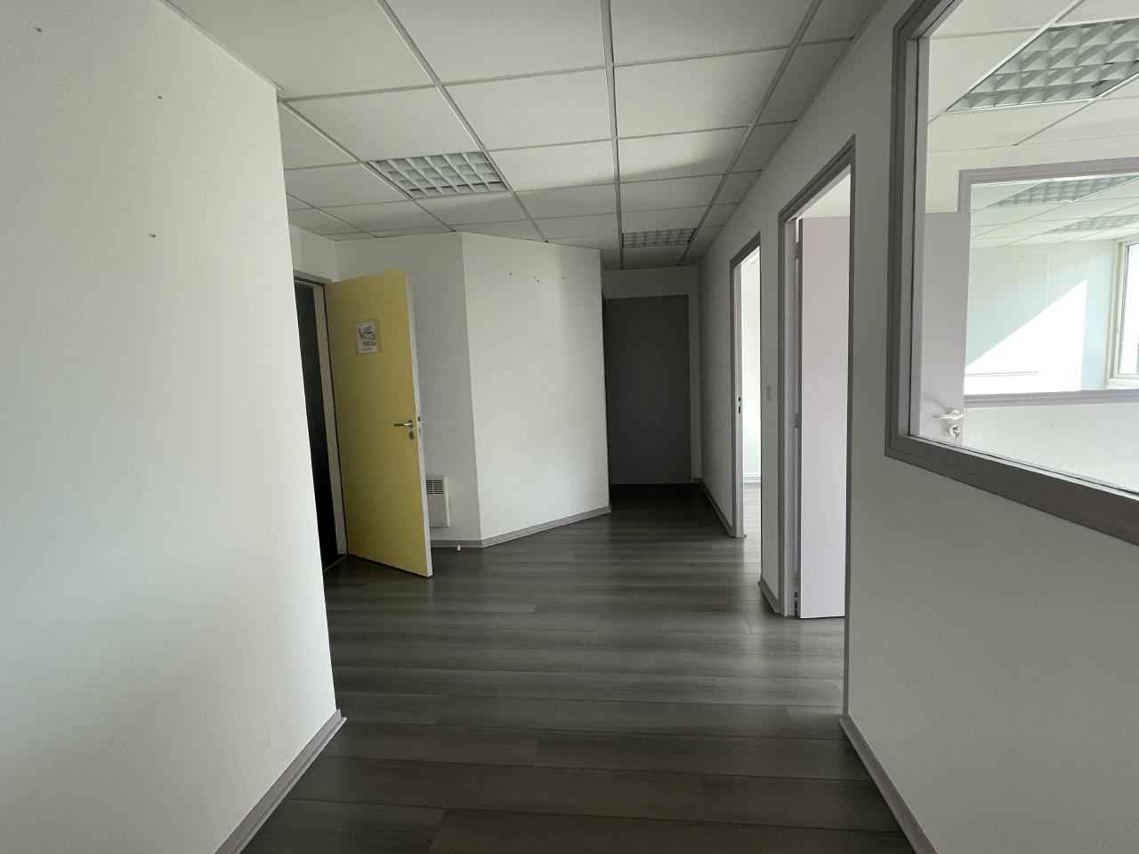 Location bureau Chantepie Ille-et-Vilaine OLBUR2315787 4