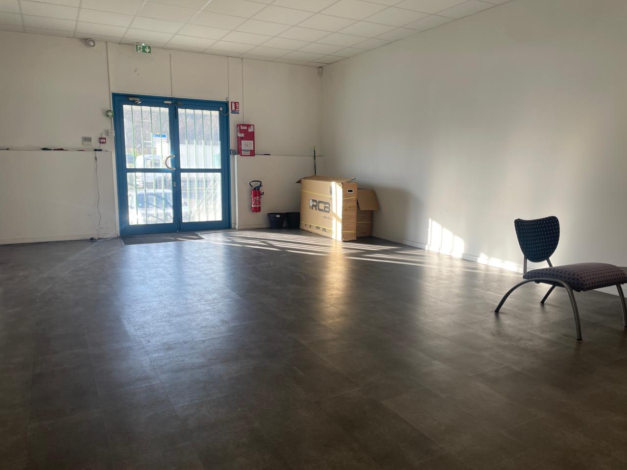 Vente local d'activité Saint-Quentin-Fallavier Isère OVACT2638428 2