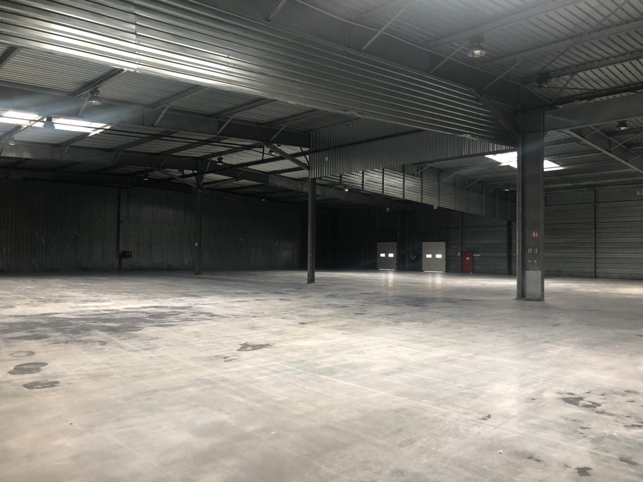 Location entrepôt classe b Chartres-de-Bretagne Ille-et-Vilaine OLLOG2638993 6