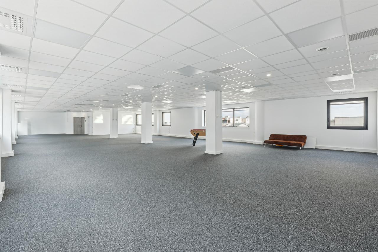 Location bureau Montigny-le-Bretonneux Yvelines OLBUR2423108 8