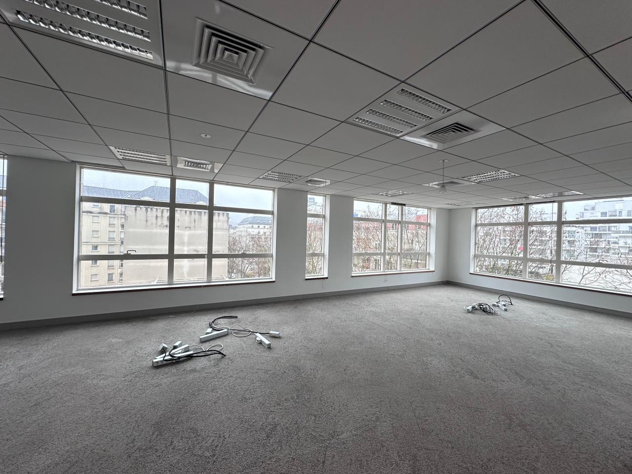 Location bureau Issy-les-Moulineaux Hauts-de-Seine OLBUR2640212 1