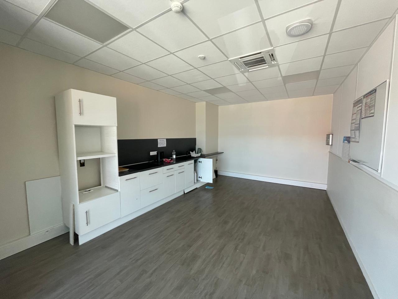 Location local d'activité Saint-Ouen-l'Aumône Val-d'Oise OLACT2639710 6