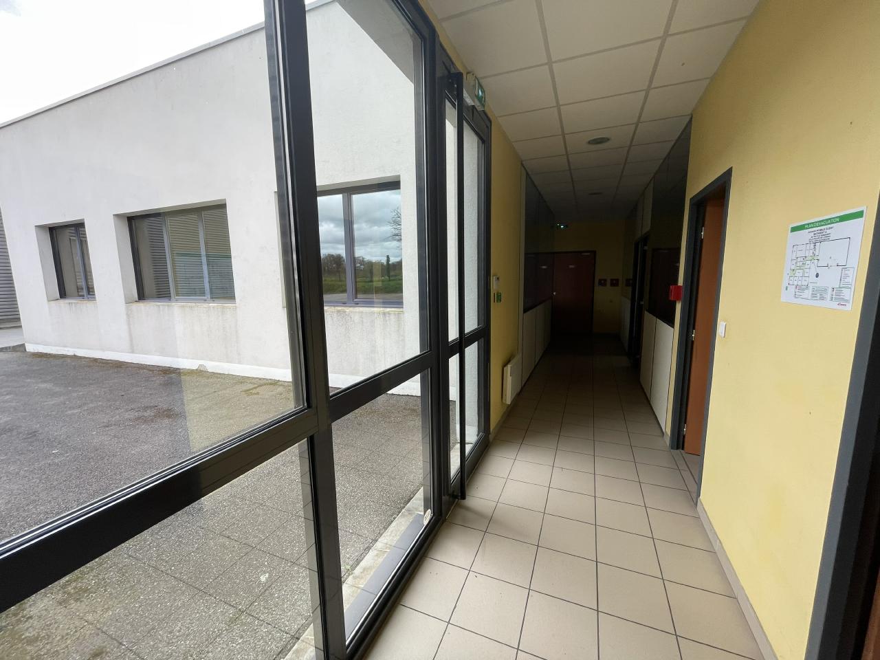 Location local d'activité Vern-sur-Seiche Ille-et-Vilaine OLACT2310938 3