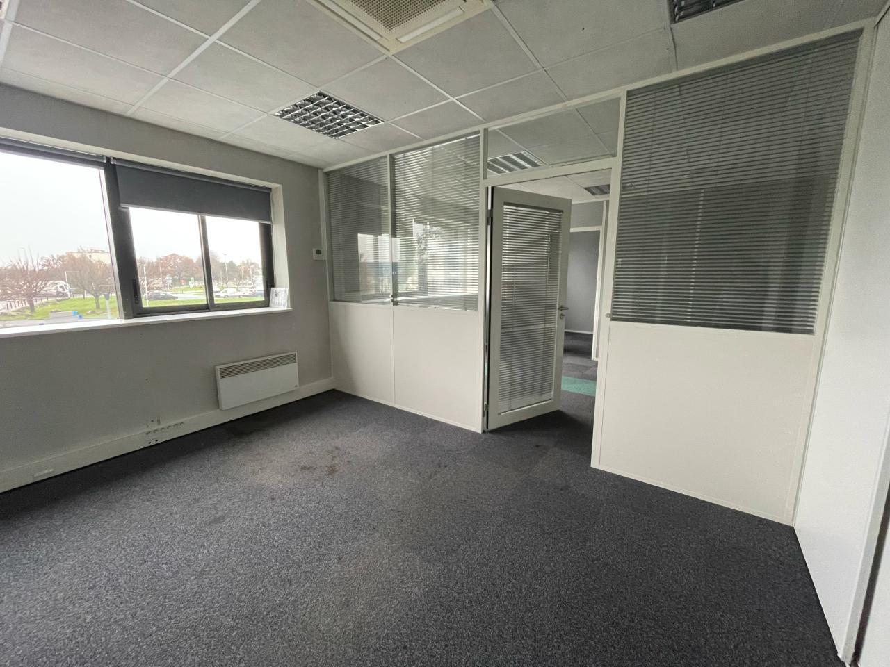 Location bureau Bouguenais Loire-Atlantique OLBUR2427941 5