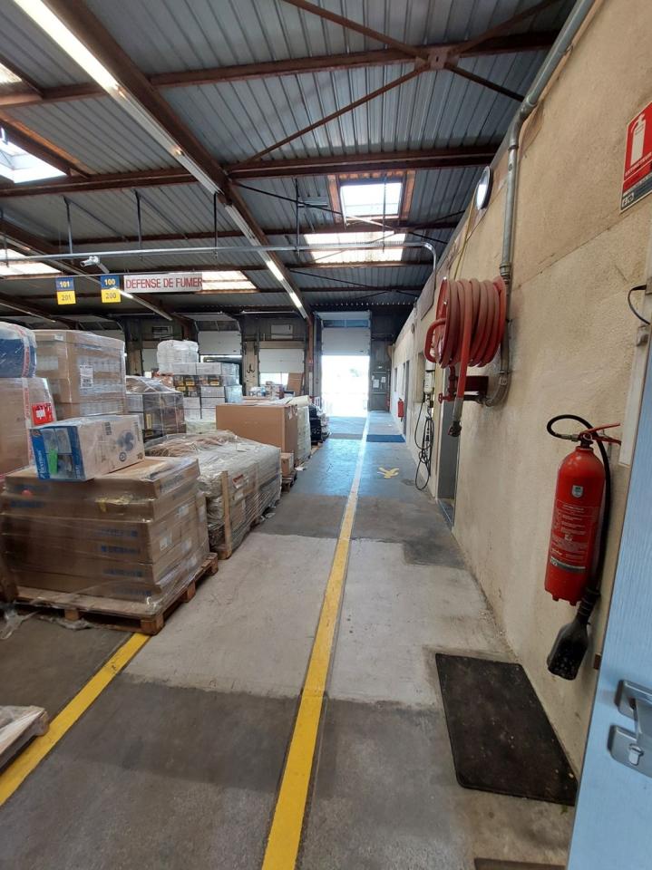 Vente entrepôt Nîmes Gard OVLOG2533962 2