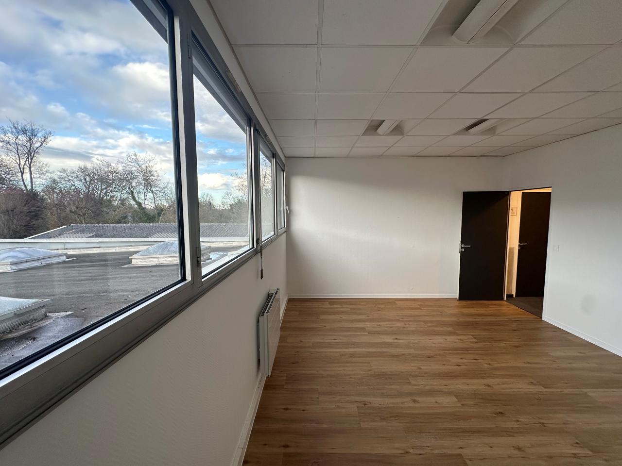 Location bureau Saint-Avertin Indre-et-Loire OLBUR2638172 6