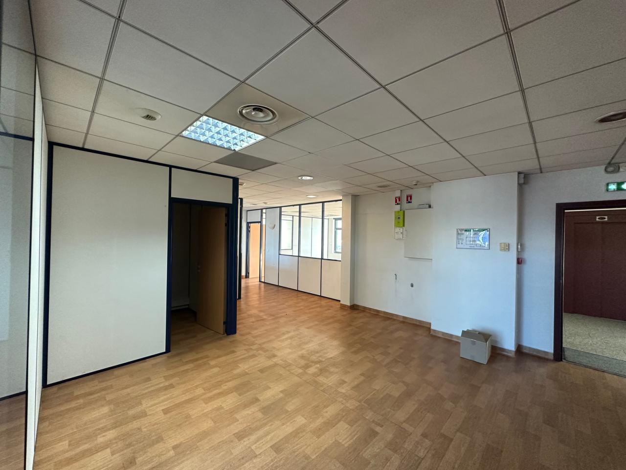 Location bureau Chassieu Rhône OLBUR2109014 10