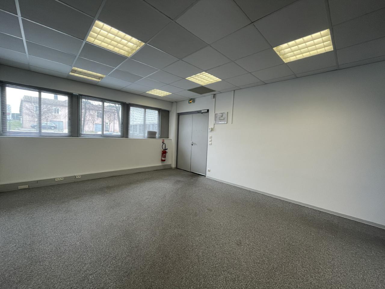 Location bureau Rousset Bouches-du-Rhône OLBUR2313381 14