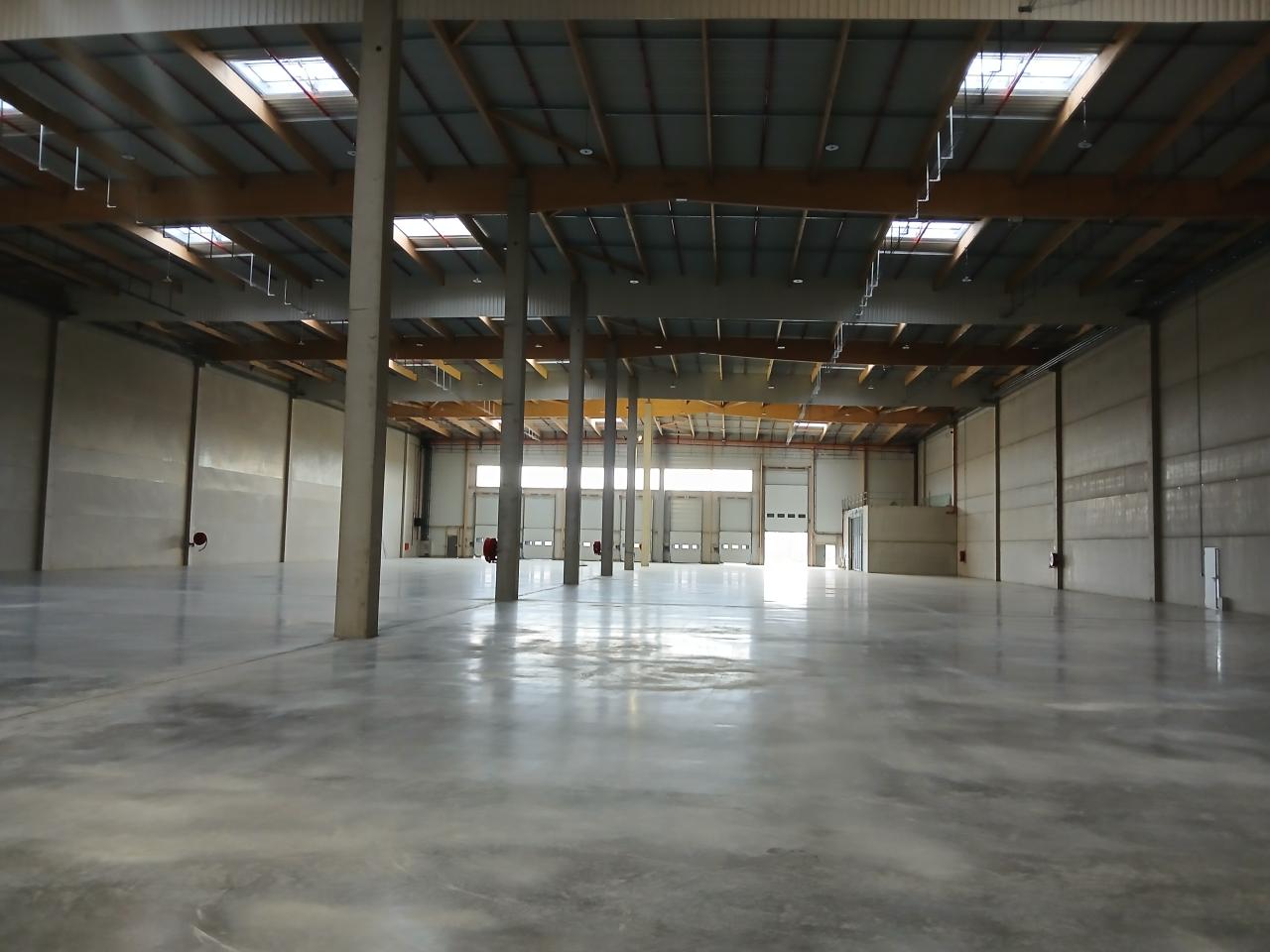 Location entrepôt classe a Étrelles Ille-et-Vilaine OLLOG2535677 5