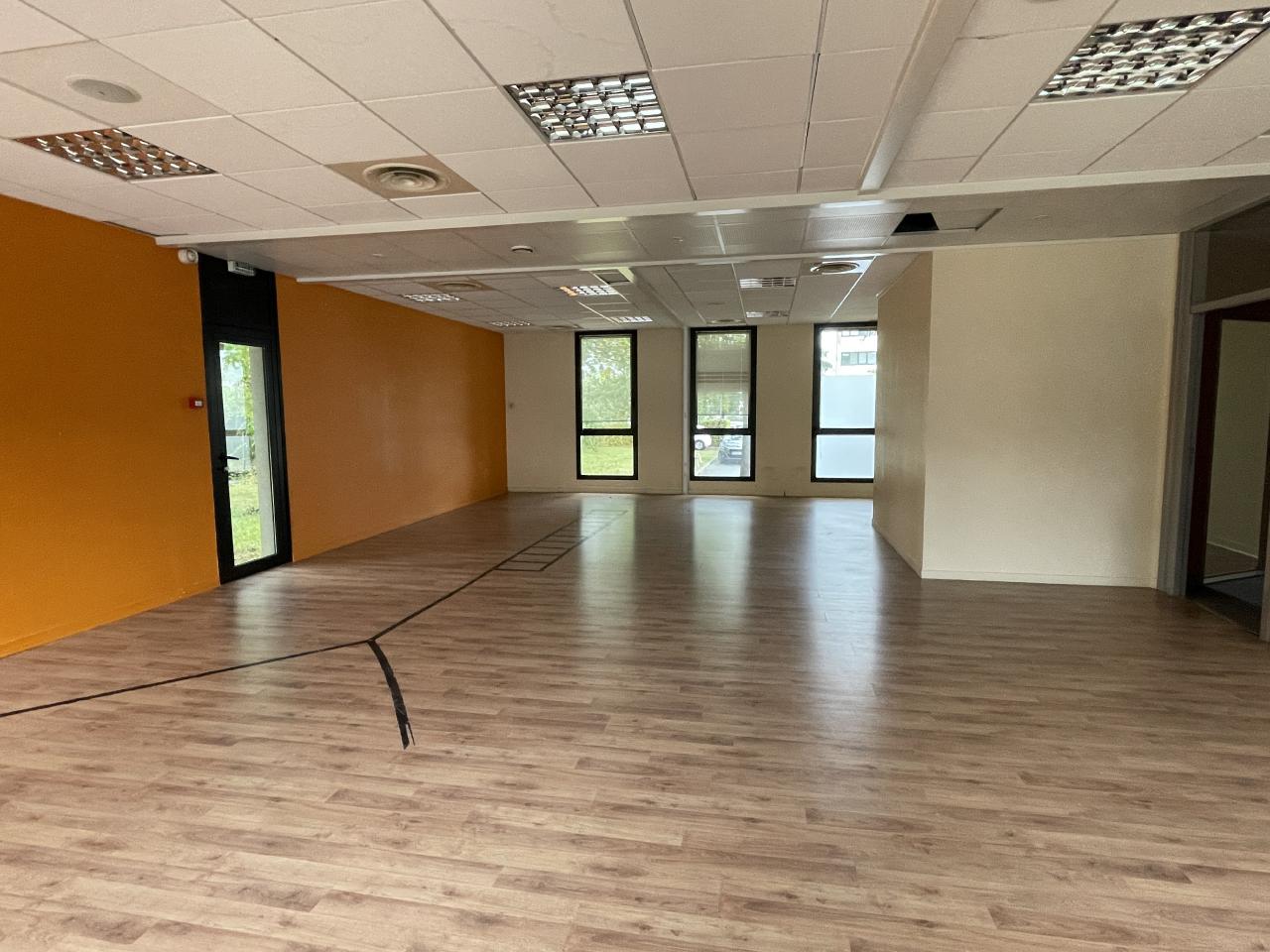 Location bureau Rennes Ille-et-Vilaine OLBUR2316621 3
