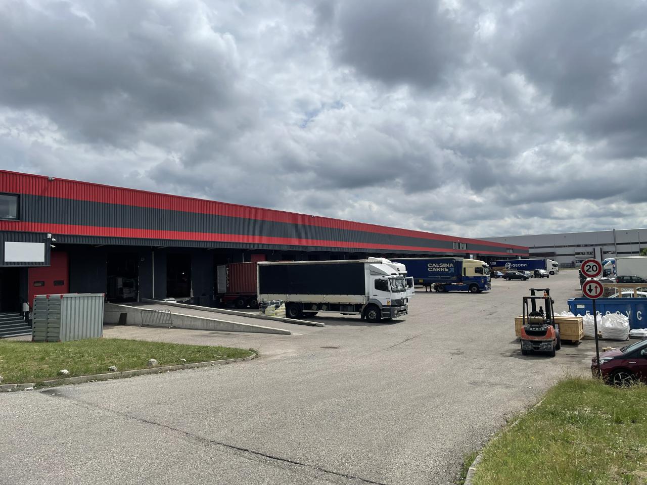 Vente local d'activité Saint-Quentin-Fallavier Isère OVACT2313116 8