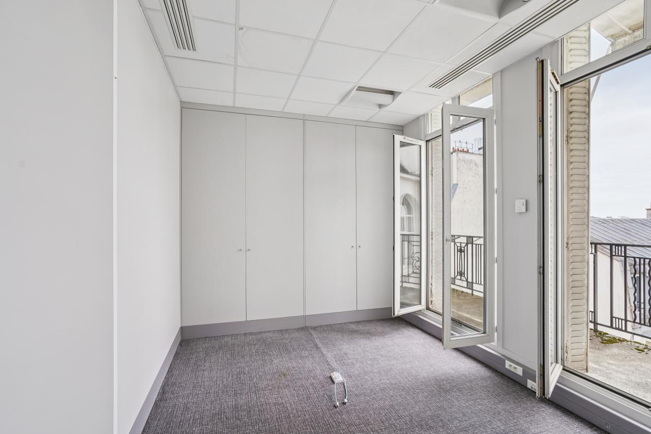 Location bureau Paris OLBUR2427120 13
