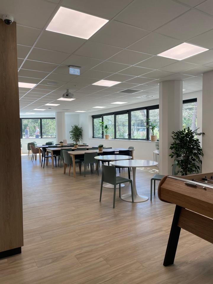 Location bureau Sophia Antipolis Alpes-Maritimes AOLBUR2645000_1 7