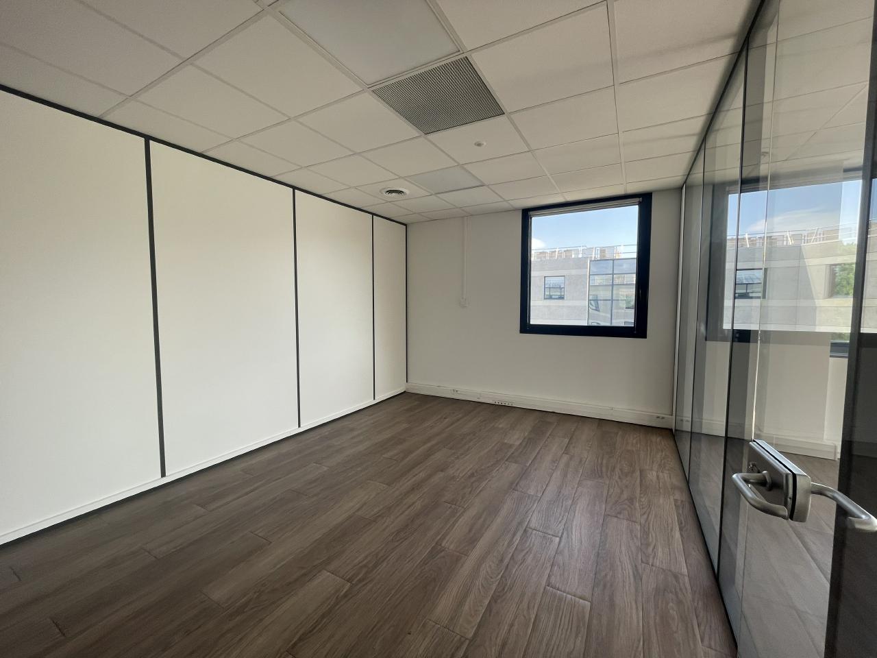 Location bureau Aix-en-Provence Bouches-du-Rhône OLBUR2315721 2