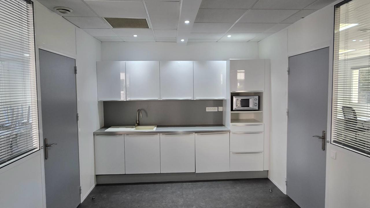 Location bureau Gémenos Bouches-du-Rhône OLBUR2428653 6