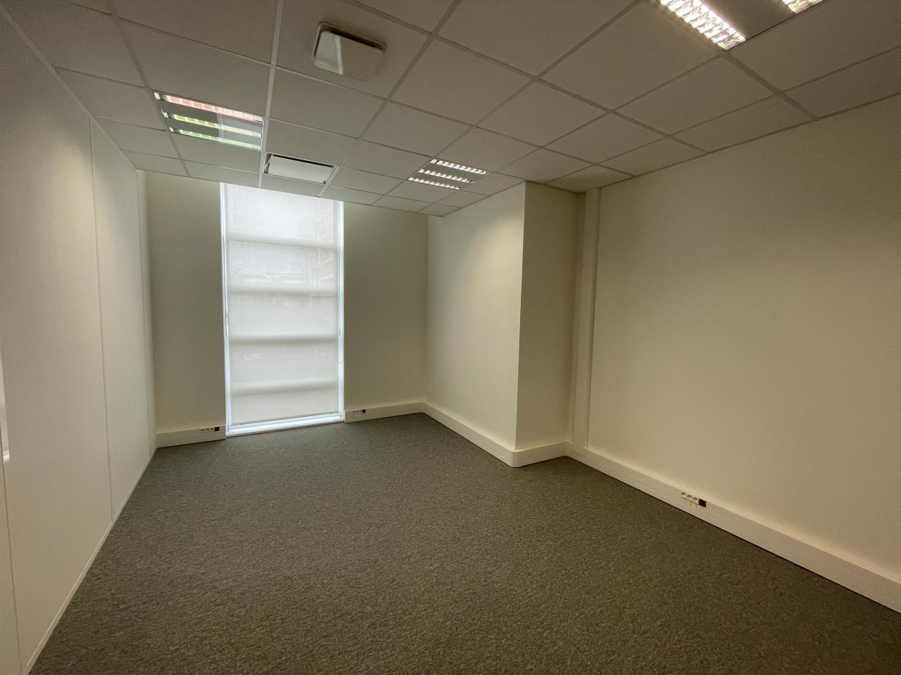 Location bureau Tours Indre-et-Loire OLBUR2421952 17