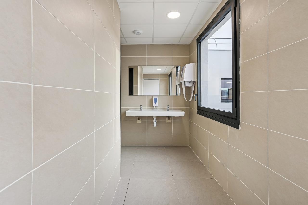 Location bureau Vitrolles Bouches-du-Rhône OLBUR2114916 17