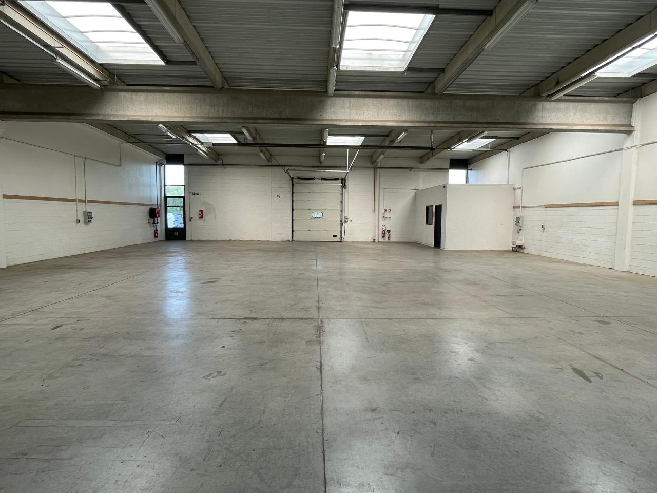 Location local d'activité Roost-Warendin Nord OLACT2420363 10