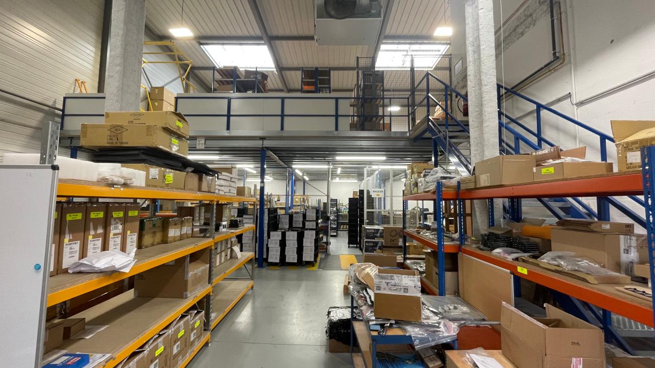 Location local d'activité Élancourt Yvelines OLACT2532460 5