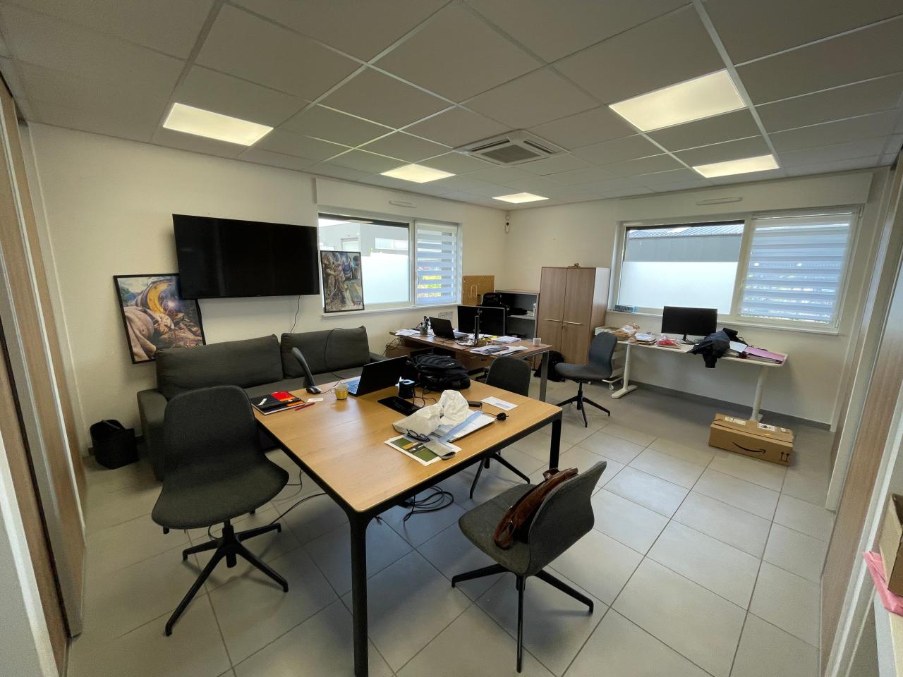 Vente local d'activité Saint-Erblon Ille-et-Vilaine OVACT2534569