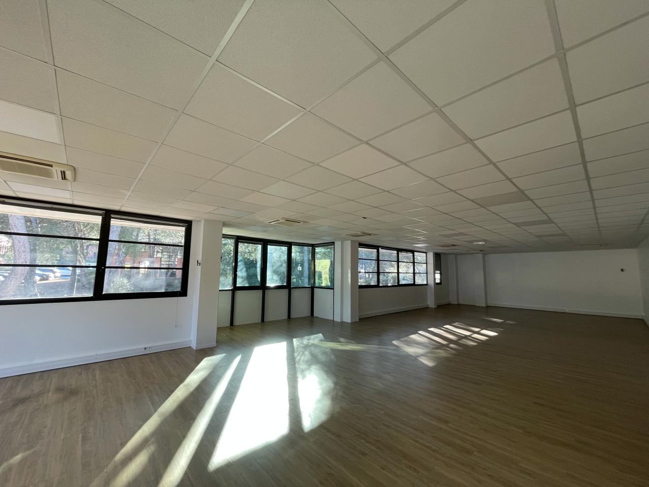 Location bureau Aix-en-Provence Bouches-du-Rhône OLBUR2421612 3