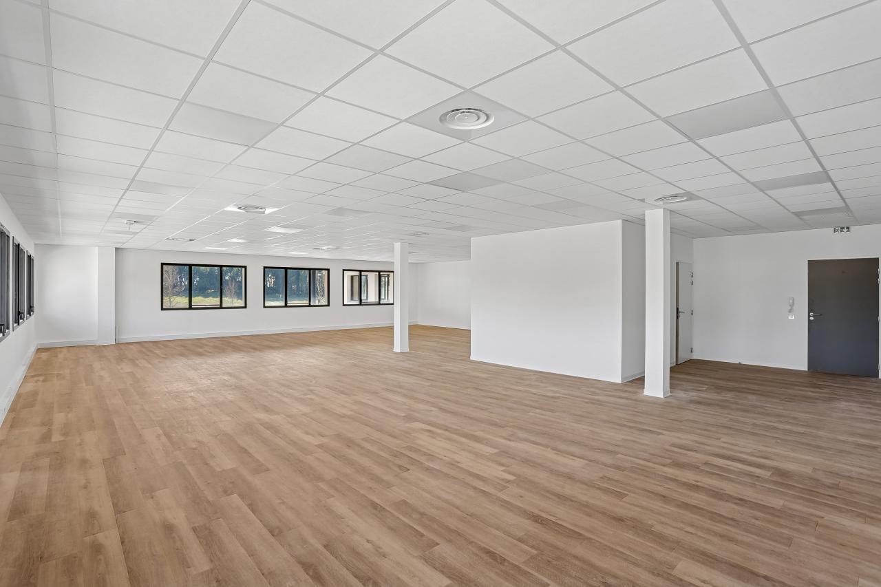 Location bureau Éguilles Bouches-du-Rhône OLBUR2311990 9