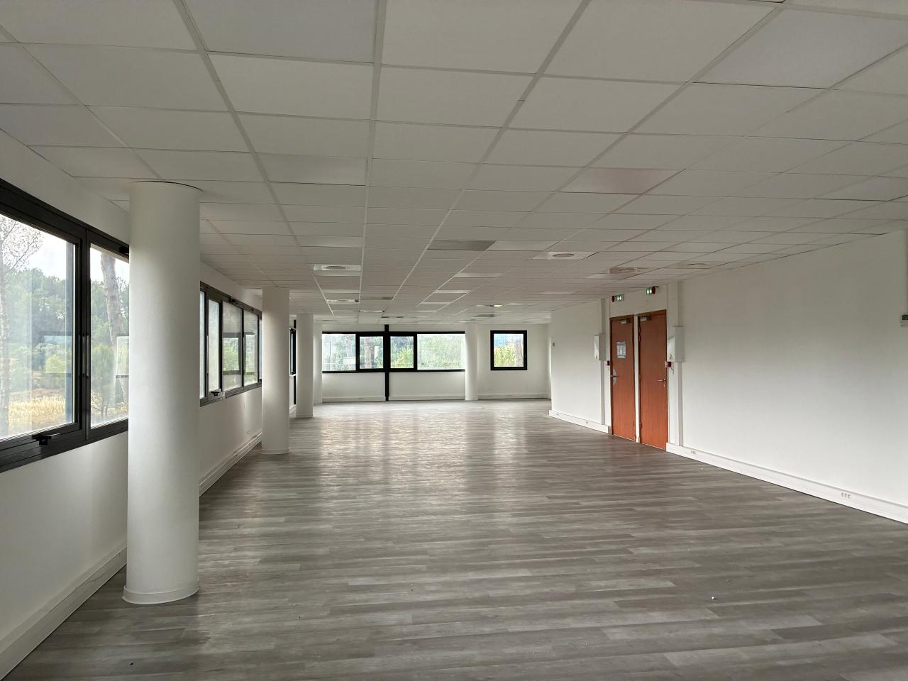 Location bureau Aix-en-Provence Bouches-du-Rhône OLBUR2114976 33