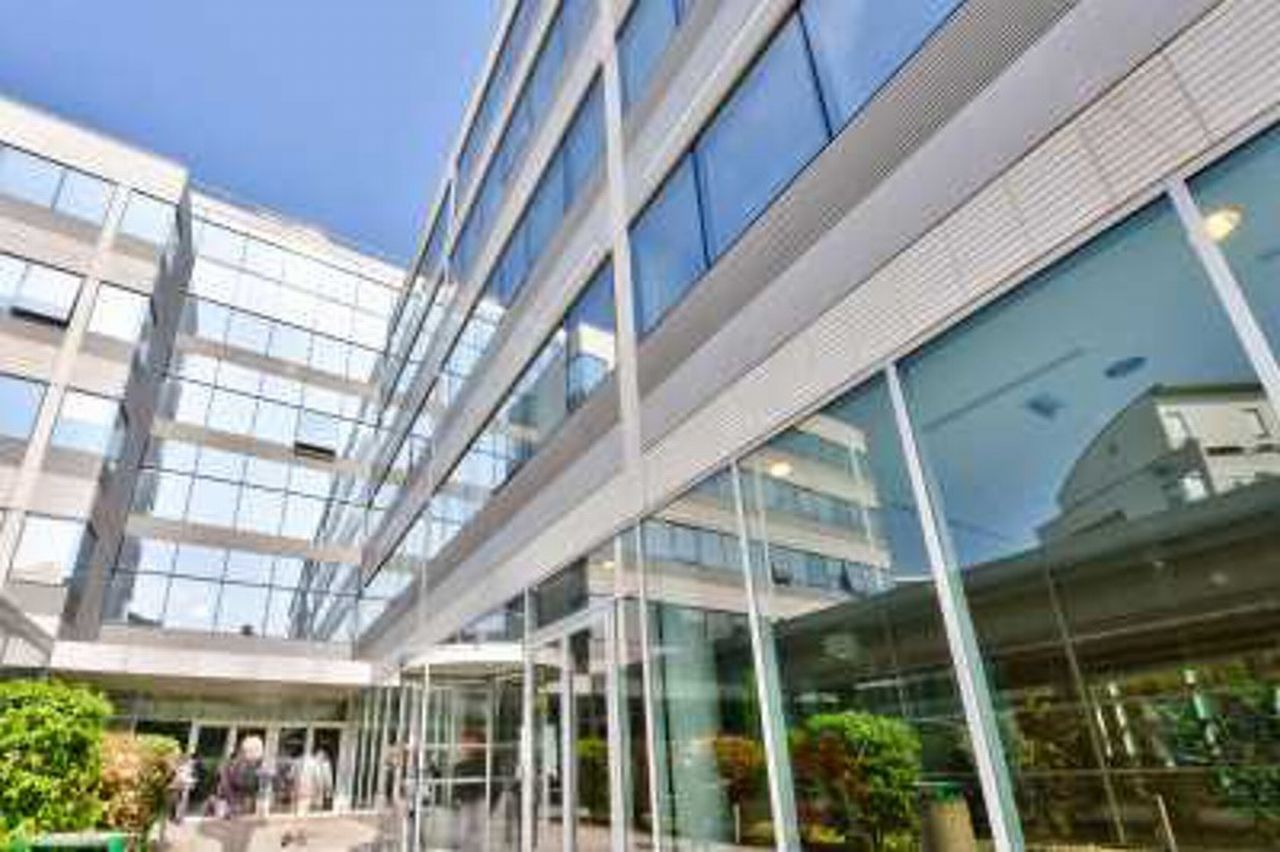 Location bureau Montigny-le-Bretonneux Yvelines OLBUR2200314
