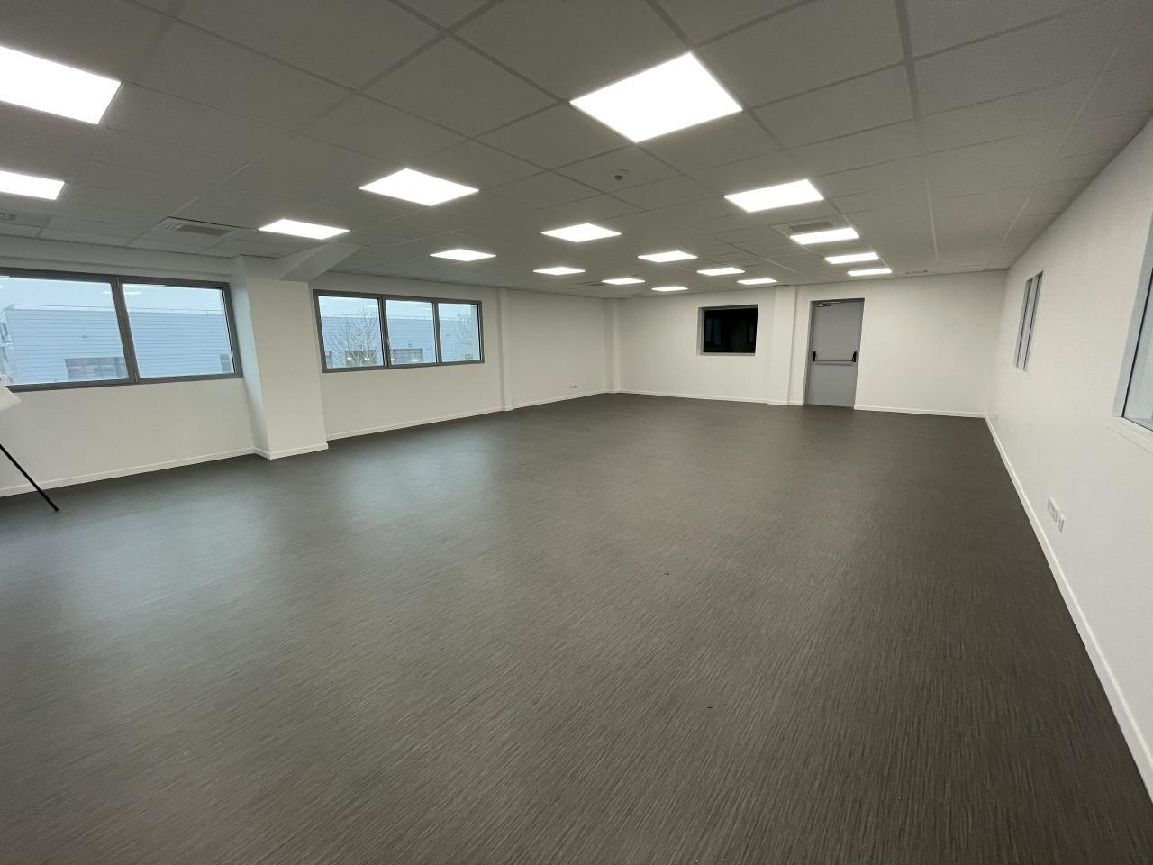 Location local d'activité Parçay-Meslay Indre-et-Loire OLACT2419627 4