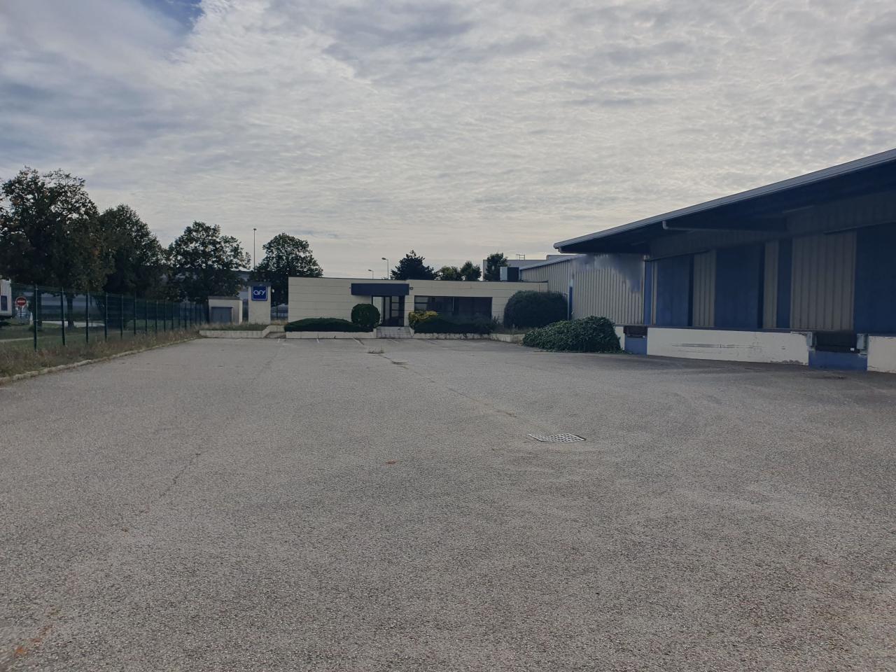 Vente local d'activité Saint-Quentin-Fallavier Isère OVACT2534180