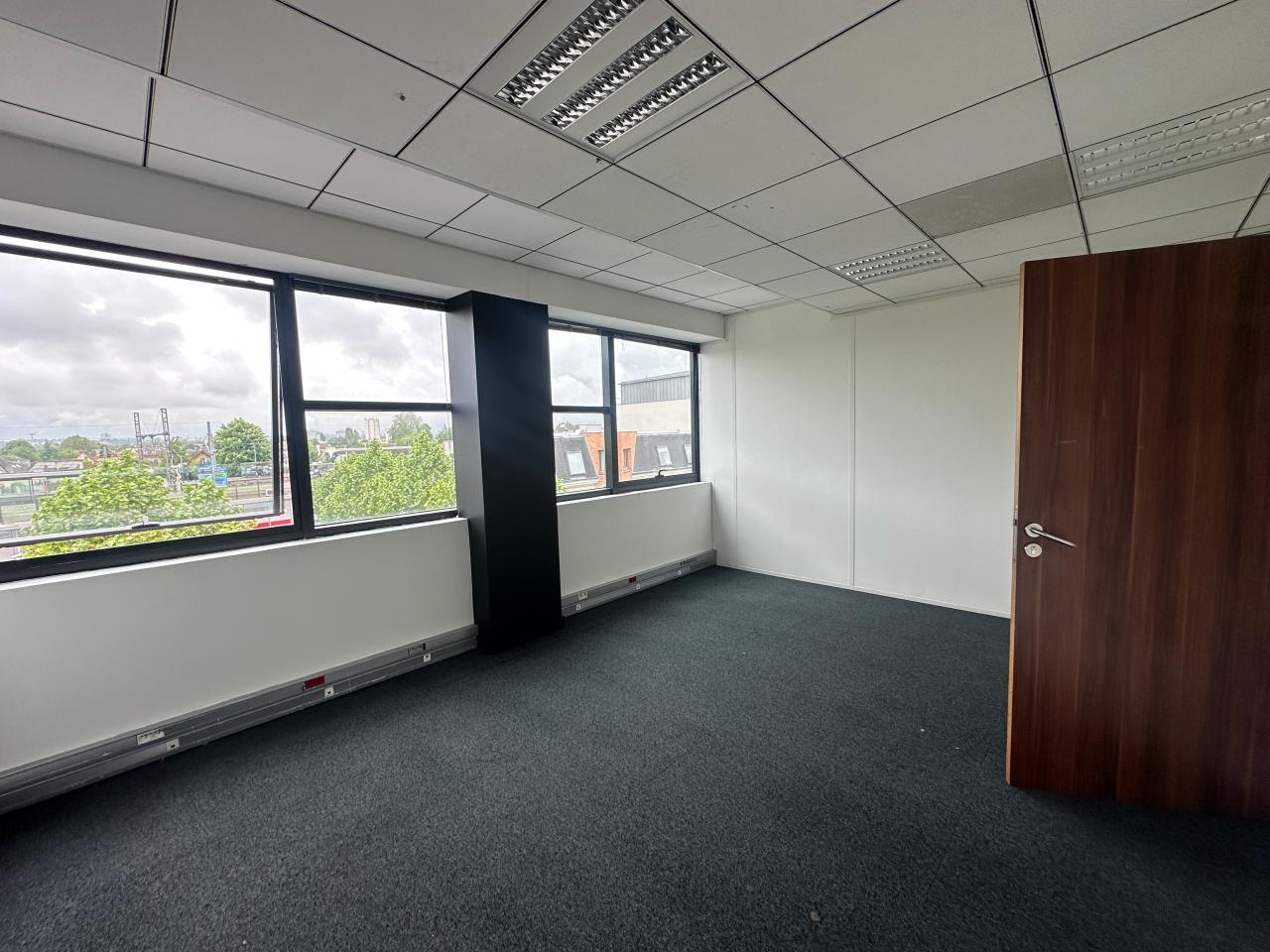 Vente bureau Chelles Seine-et-Marne OVBUR2206577 2