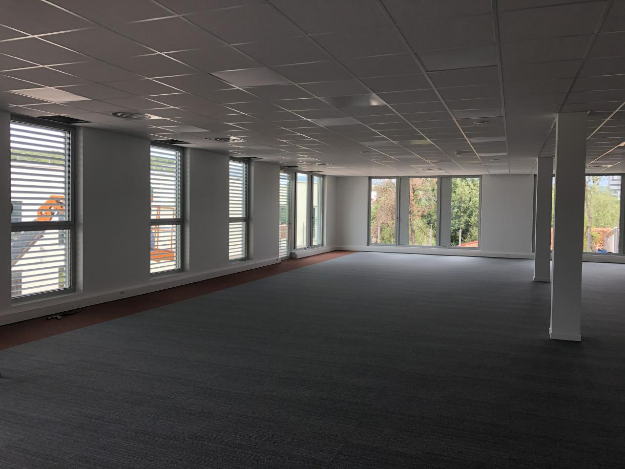 Location coworking Biot Alpes-Maritimes OLBUR2119668 8