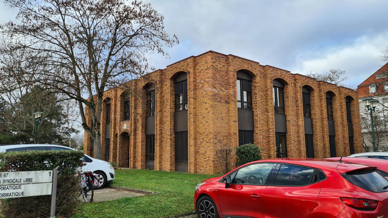 Location bureau Lingolsheim Bas-Rhin OLBUR2111345 1