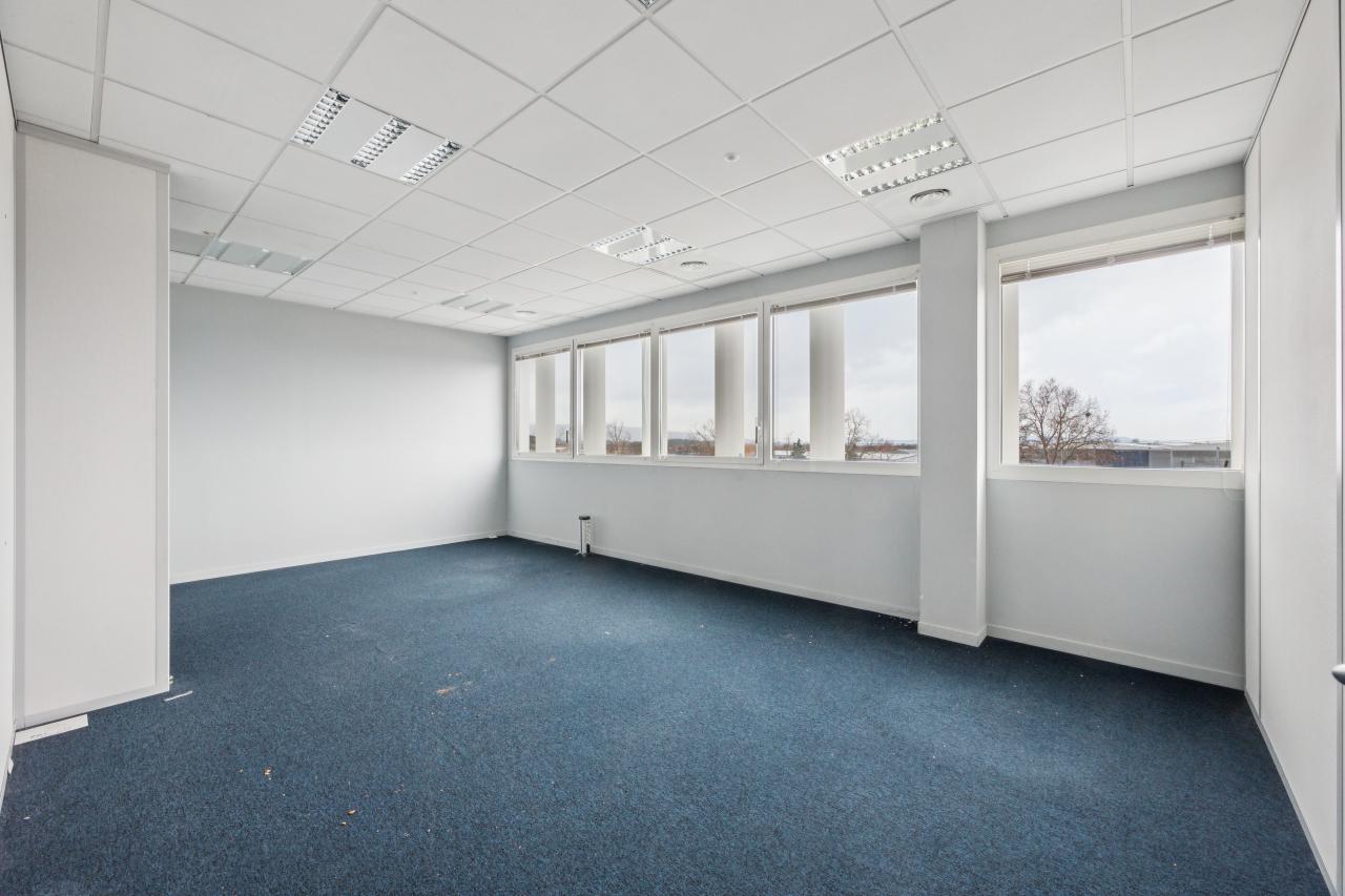 Location bureau Marignane Bouches-du-Rhône OLBUR2117538 3