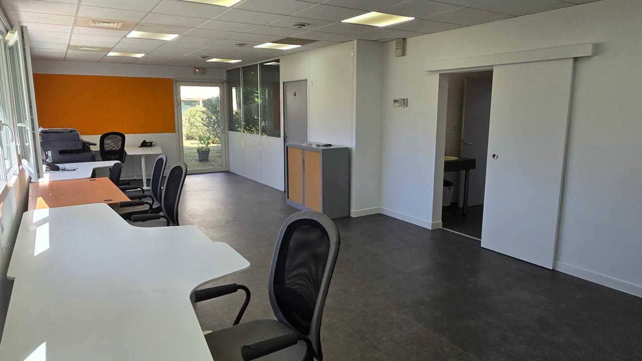 Location bureau Gémenos Bouches-du-Rhône OLBUR2428653 2