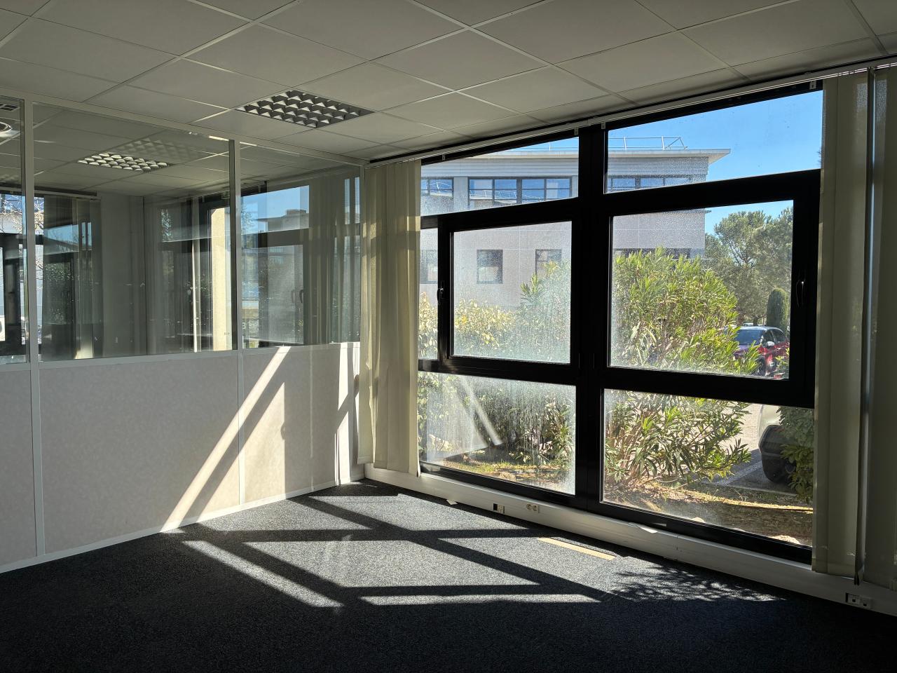 Location bureau Aix-en-Provence Bouches-du-Rhône OLBUR2428083 6