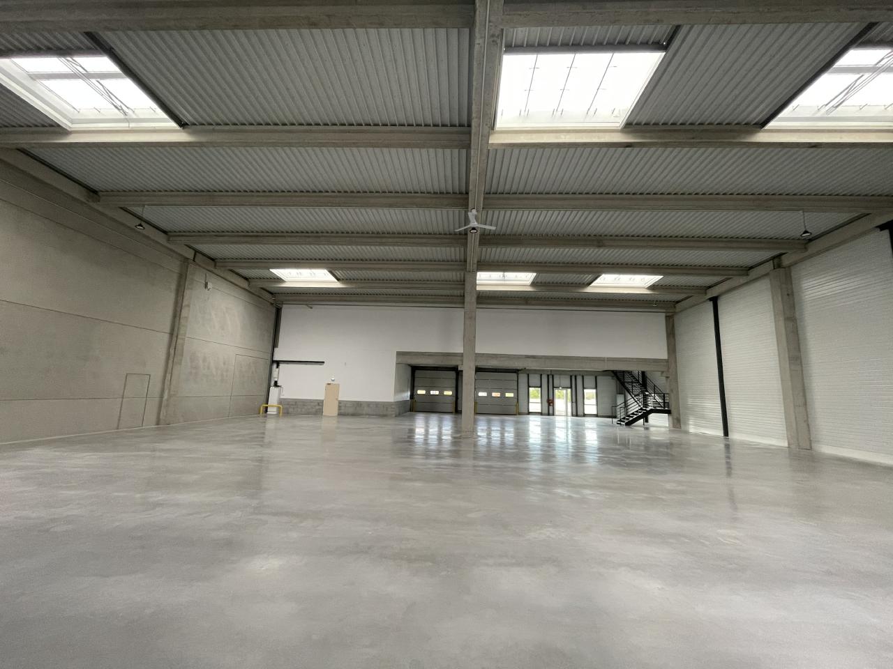 Location local d'activité Élancourt Yvelines OLACT2201278 24