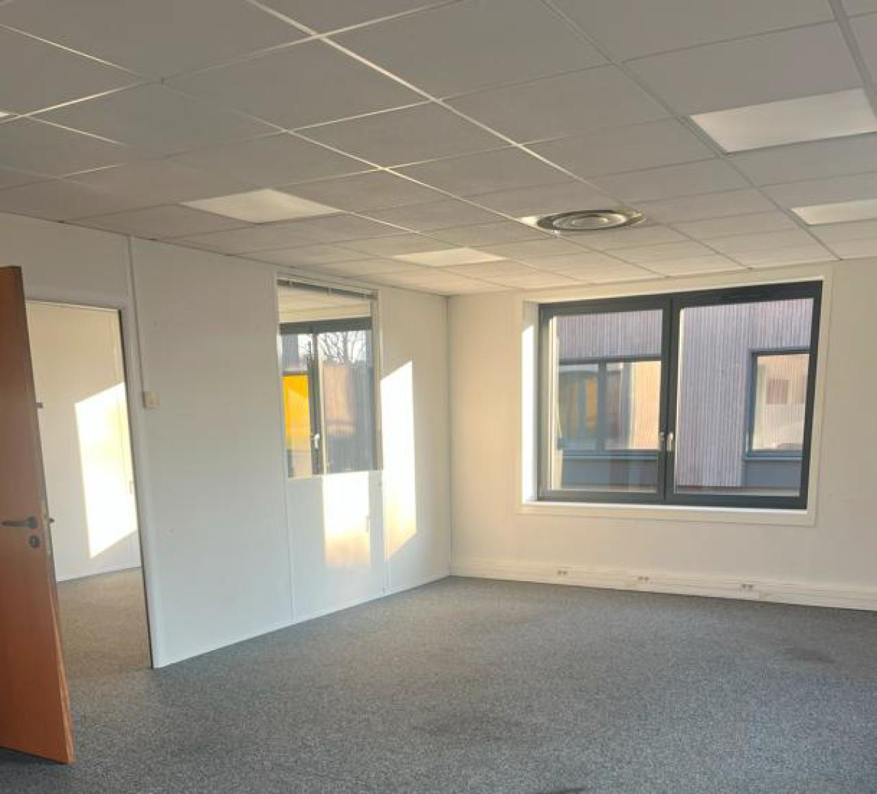 Location bureau Vénissieux Rhône OLBUR2108875 5