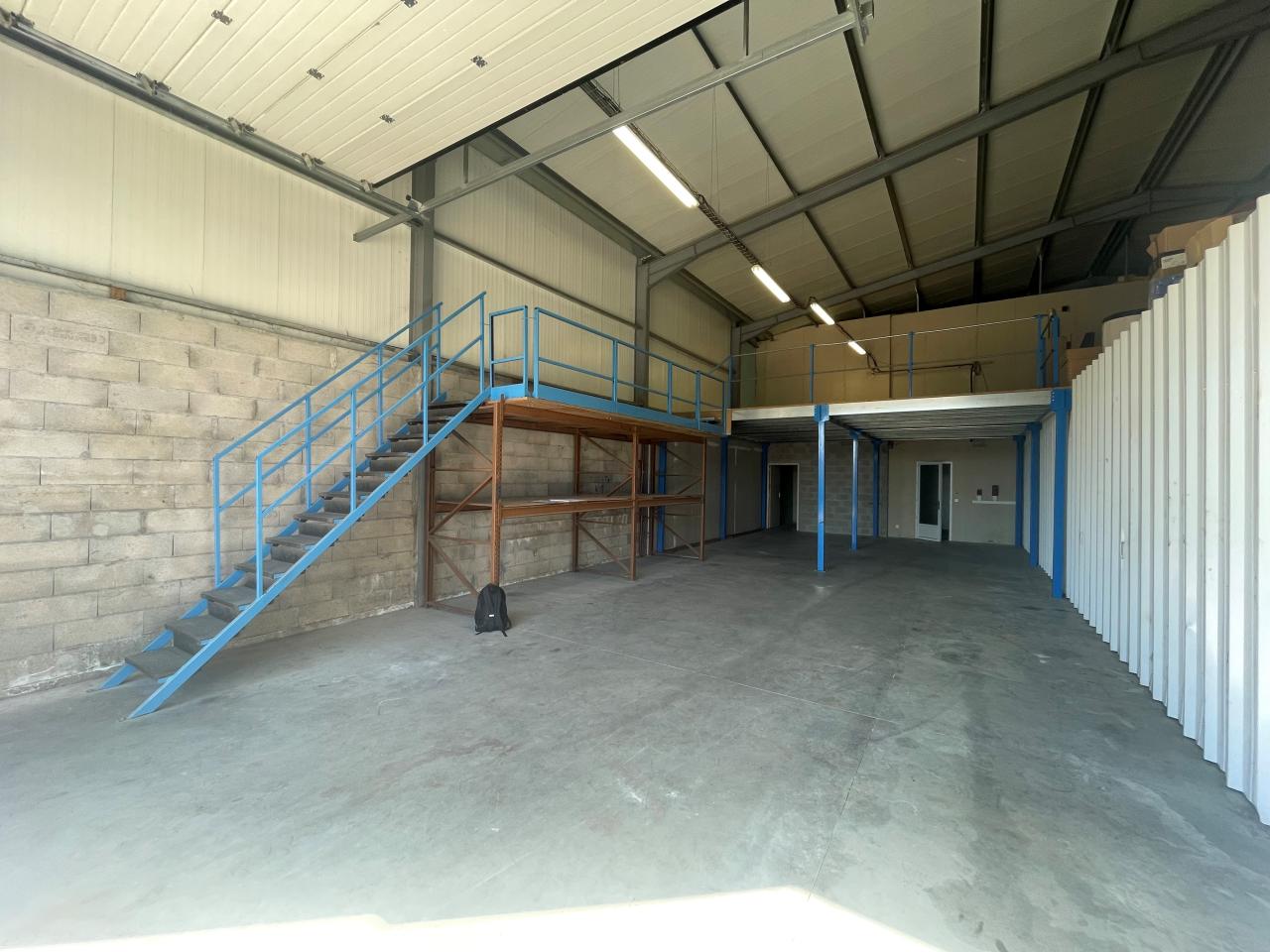 Location local d'activité Ecquevilly Yvelines OLACT2531660 4