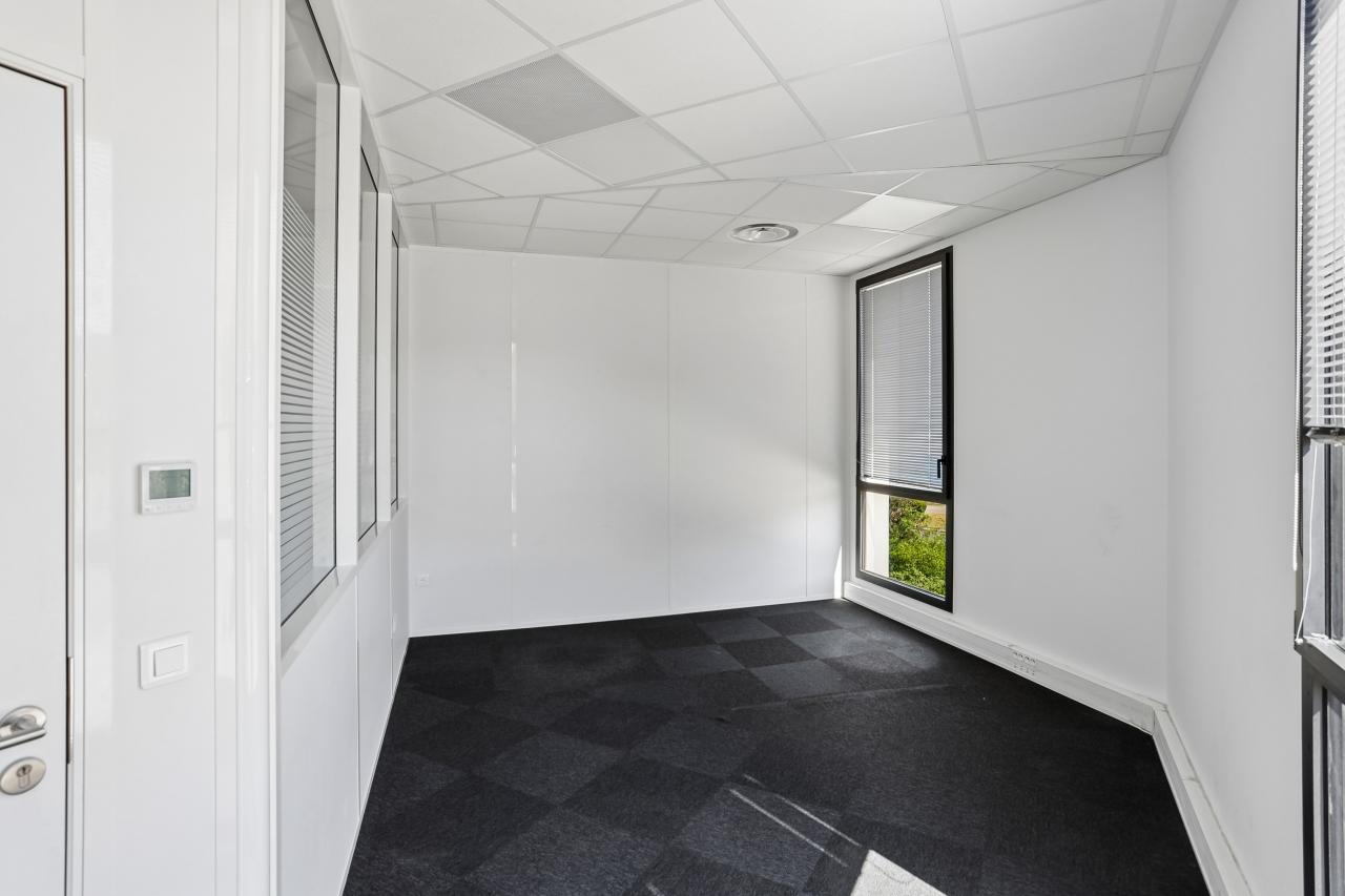 Location bureau Aix-en-Provence Bouches-du-Rhône OLBUR2115137 7