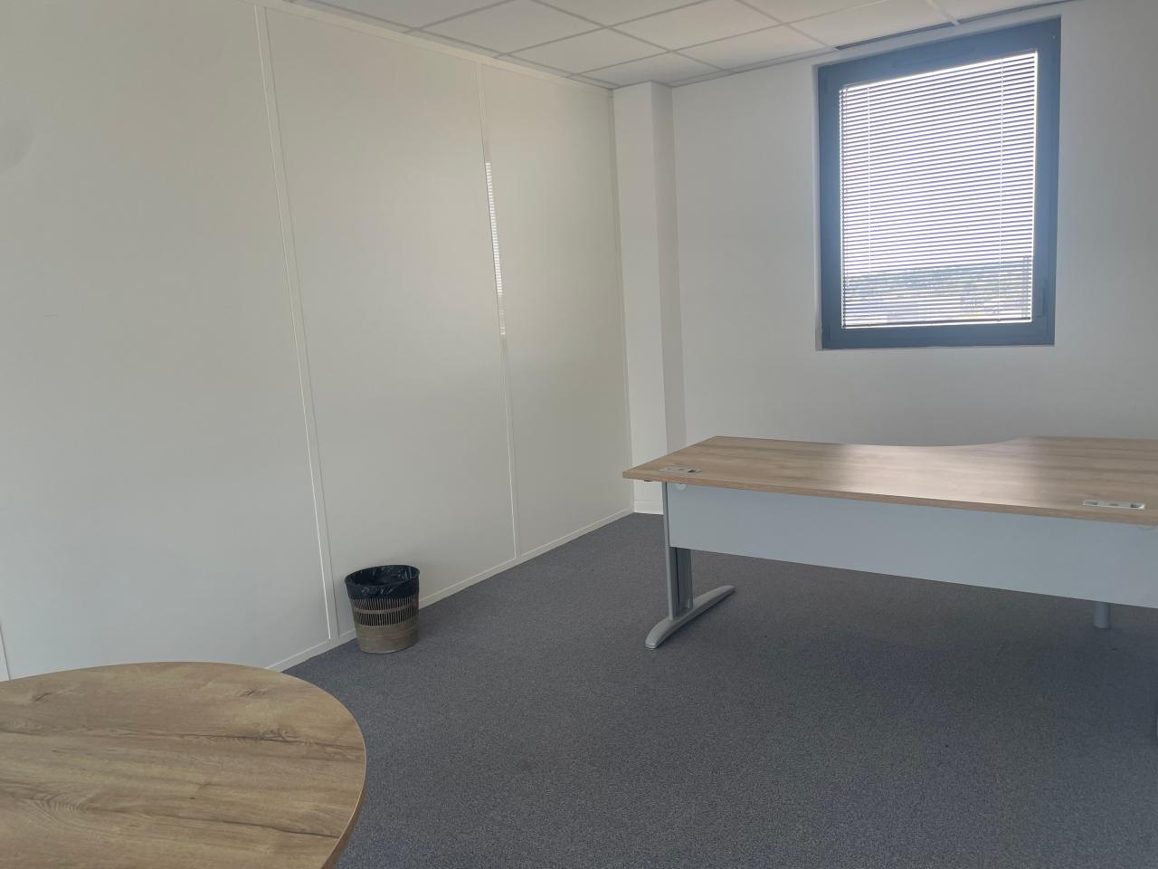 Vente bureau Castries Hérault OVBUR2640403 8