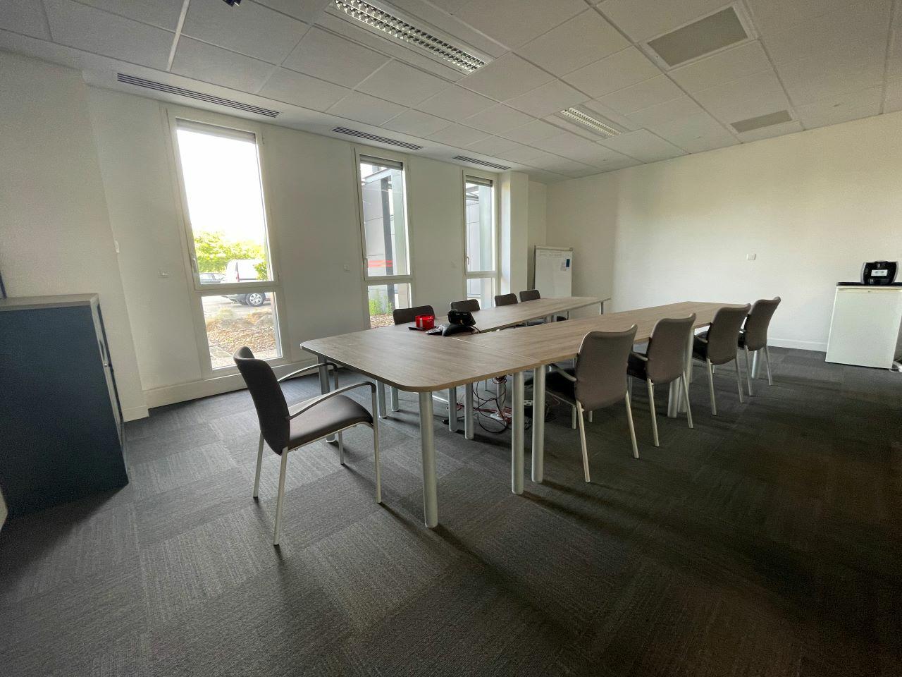 Location bureau Pusignan Rhône OLBUR2203746 8